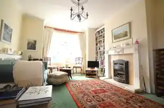 1 Admaston Road, photo 2