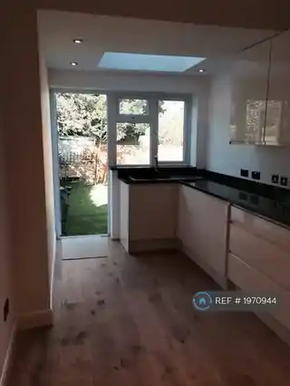 1 Arlow Road, photo 2