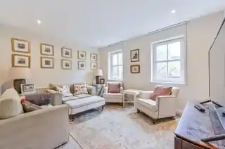 1 Bedser Close, photo 4