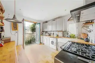 1 Belgrave Road, photo 3