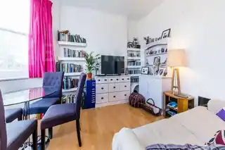 1 Birkbeck Road, photo 2