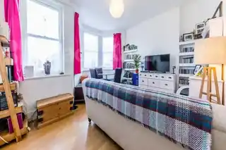 1 Birkbeck Road, photo 3