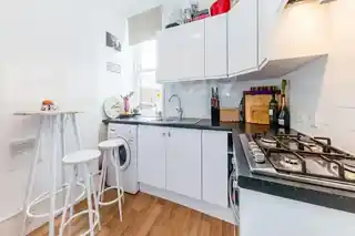 1 Birkbeck Road, photo 4