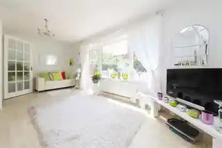 1 Braybourne Close, photo 4