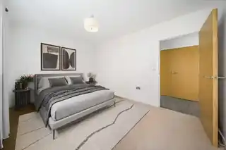 1 Buckingham Avenue, photo 4