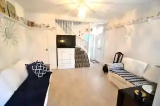 1 Camden Avenue, photo 4