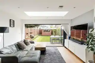 1 Carnarvon Terrace, photo 3