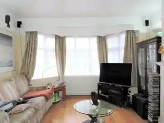 1 Colmore Road, photo 4