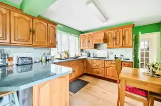1 Connaught Close, photo 4