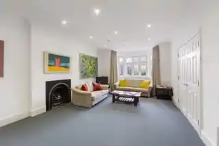 1 Crispin Mews, photo 2