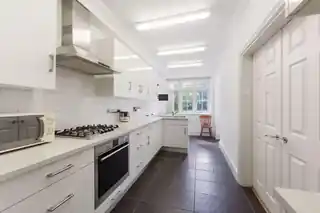 1 Crispin Mews, photo 4