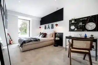 1 Daffodil Crescent, photo 2