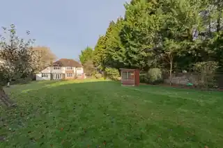 1 Elton Road, photo 2