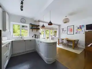 1 Famet Close, photo 3