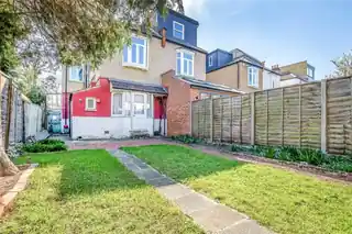 1 Gracedale Road, photo 4