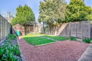 1 Gracedale Road, photo 3