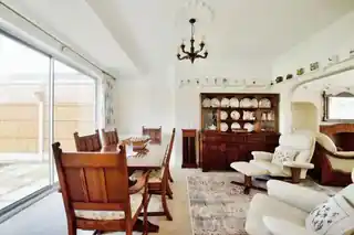 1 Gray Avenue, photo 4