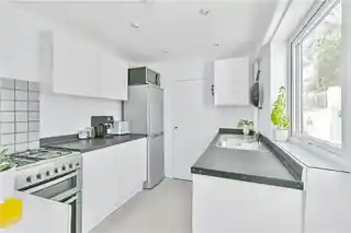 1 Grosvenor Road, photo 3