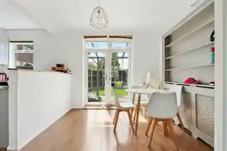 1 Hatfield Road, photo 4