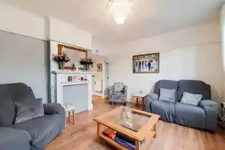 1 Hedgemans Way, photo 2
