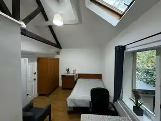 1 Jersey Road, photo 2