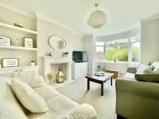 1 Jubilee Flats, photo 2