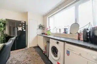 1 Luffield Road, photo 4