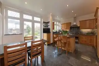 1 Meadow Drive, photo 2
