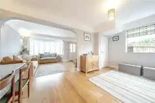 1 Mount Park Road, photo 3