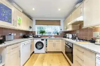 1 North Lane, photo 3