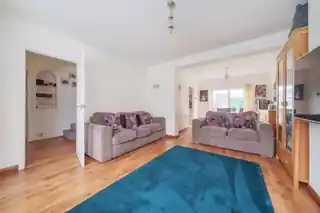 1 Northfield Road, photo 2