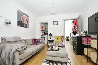 1 Palmerston Road, photo 2