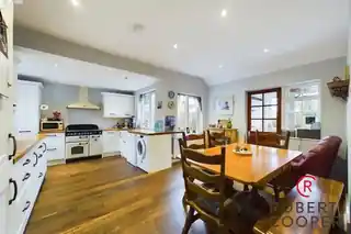 1 Primrose Gardens, photo 2