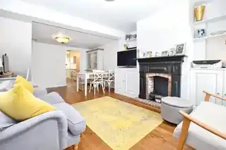 1 Red House Lane, photo 2