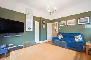 1 Redwood Close, photo 3