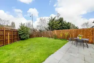 1 Ryelands Crescent, photo 4