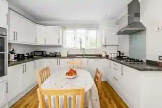 1 Ryelands Crescent, photo 3