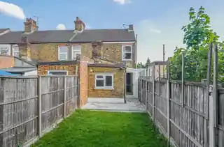 1 St Johns Road, photo 4