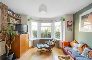 1 Sunnycroft Road, photo 4