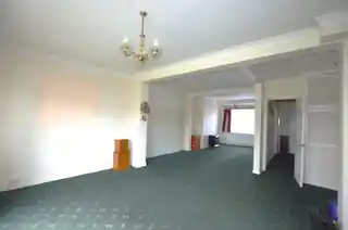 1 Villiers Avenue, photo 4