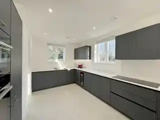 1 Whistler Drive, photo 2