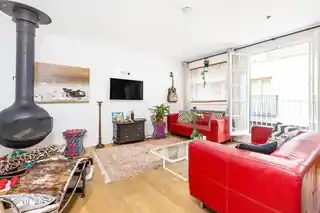 10 Alba Place, photo 2