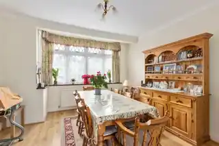 10 Allgood Close, photo 4