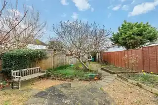 10 Allgood Close, photo 2