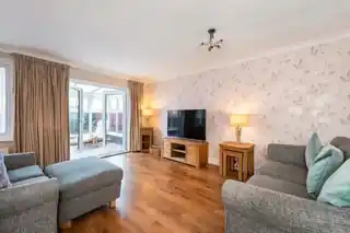 10 Arran Close, photo 4