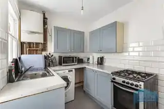 10 Ashley Road, photo 4