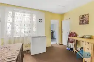 10 Ashley Road, photo 3