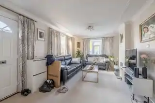10 Bagley Close, photo 2