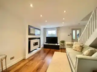 10 Binstead Close, photo 2