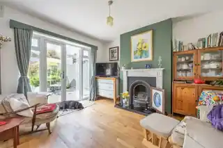 10 Buckingham Road, photo 2